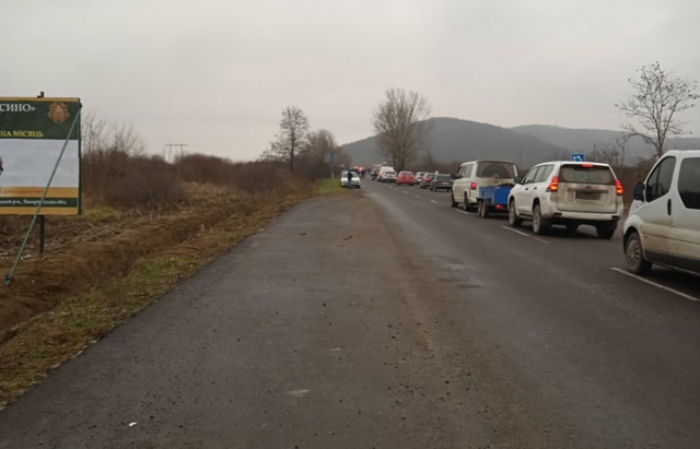 Чергова ДТП на Берегівщині: зіштовхнулися два легковики, є постраждалі (ФОТО)