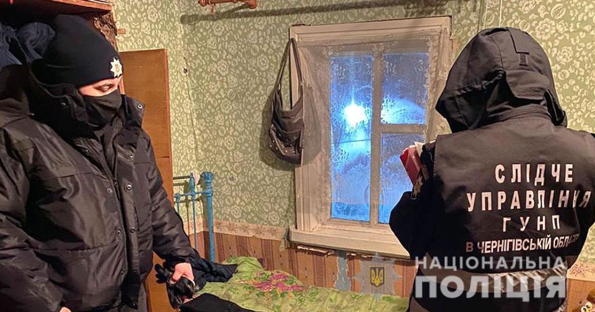 На Чернігівщині загинула 2-річна дитина: хлопчик заліз у диван і не зміг вибратись