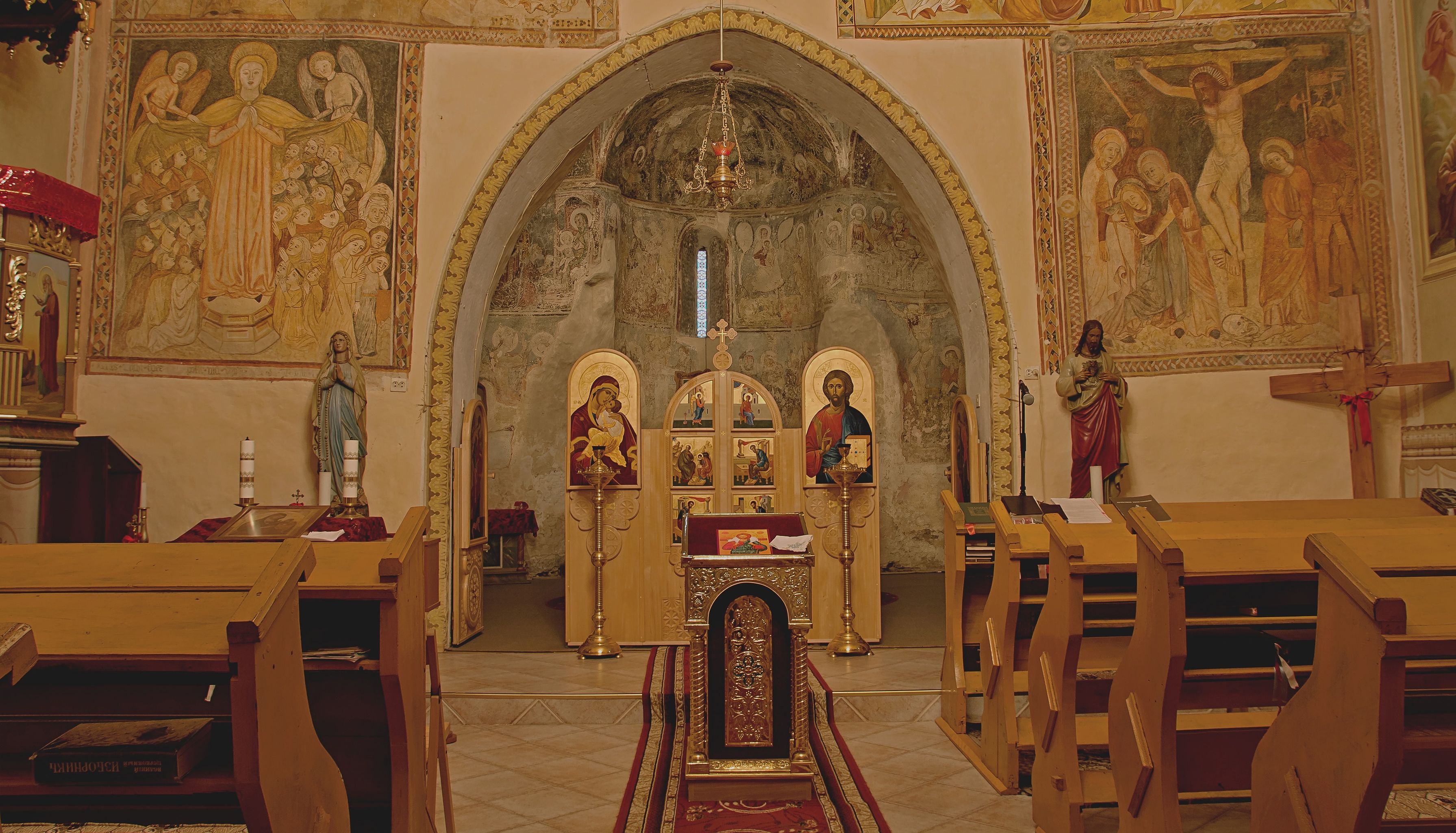 Горянська ротонда: у найдревнішій святині Закарпаття відновлюватимуть унікальні фрески