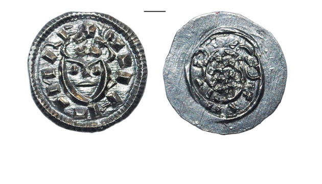 В Ужгороді знайшли 1000-літню монету з унікальною символікою