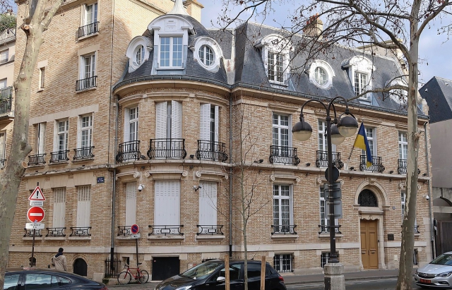 Побиття закарпатця: у посольстві України у Франції спростували інформацію про причетність постраждалого до криміналу