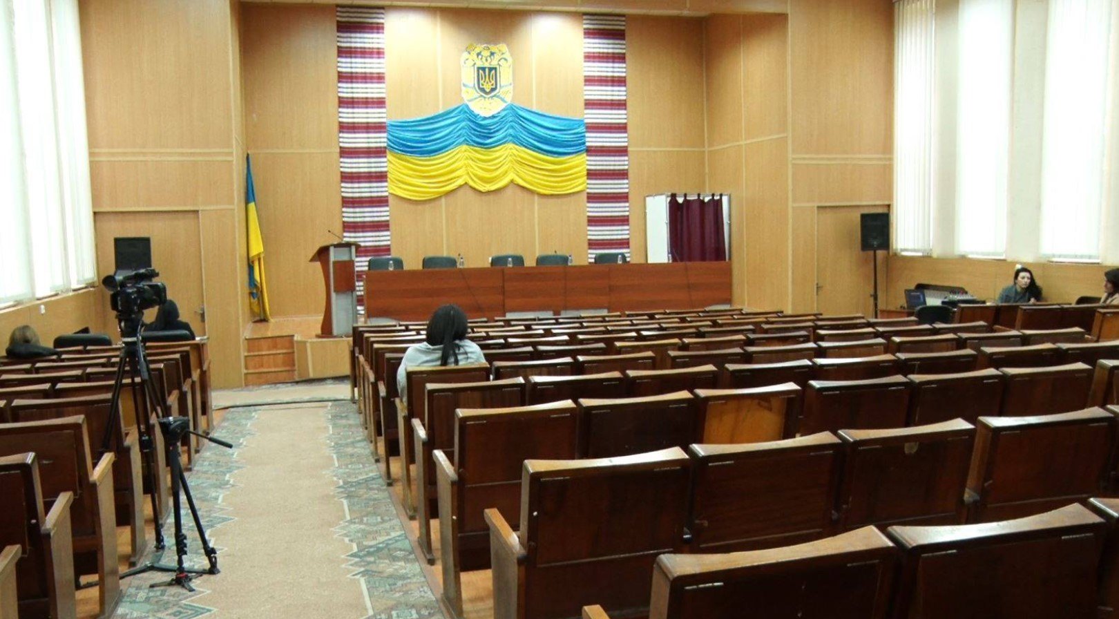 «Слуги народу» знову блокують проведення сесії Мукачівської районної ради