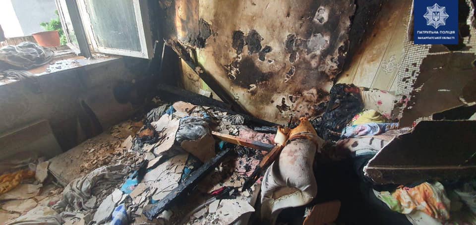 В Ужгороді рятували дітей з палаючої квартири (ВІДЕО, ФОТО)