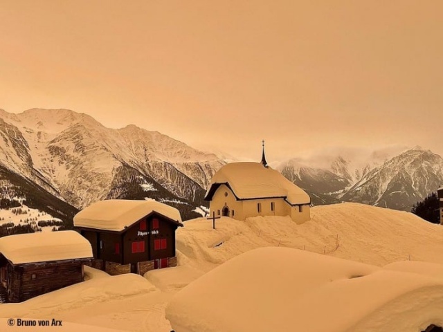Сніг з піском: в Чехії зафіксували незвичне природне явище (ФОТО)
