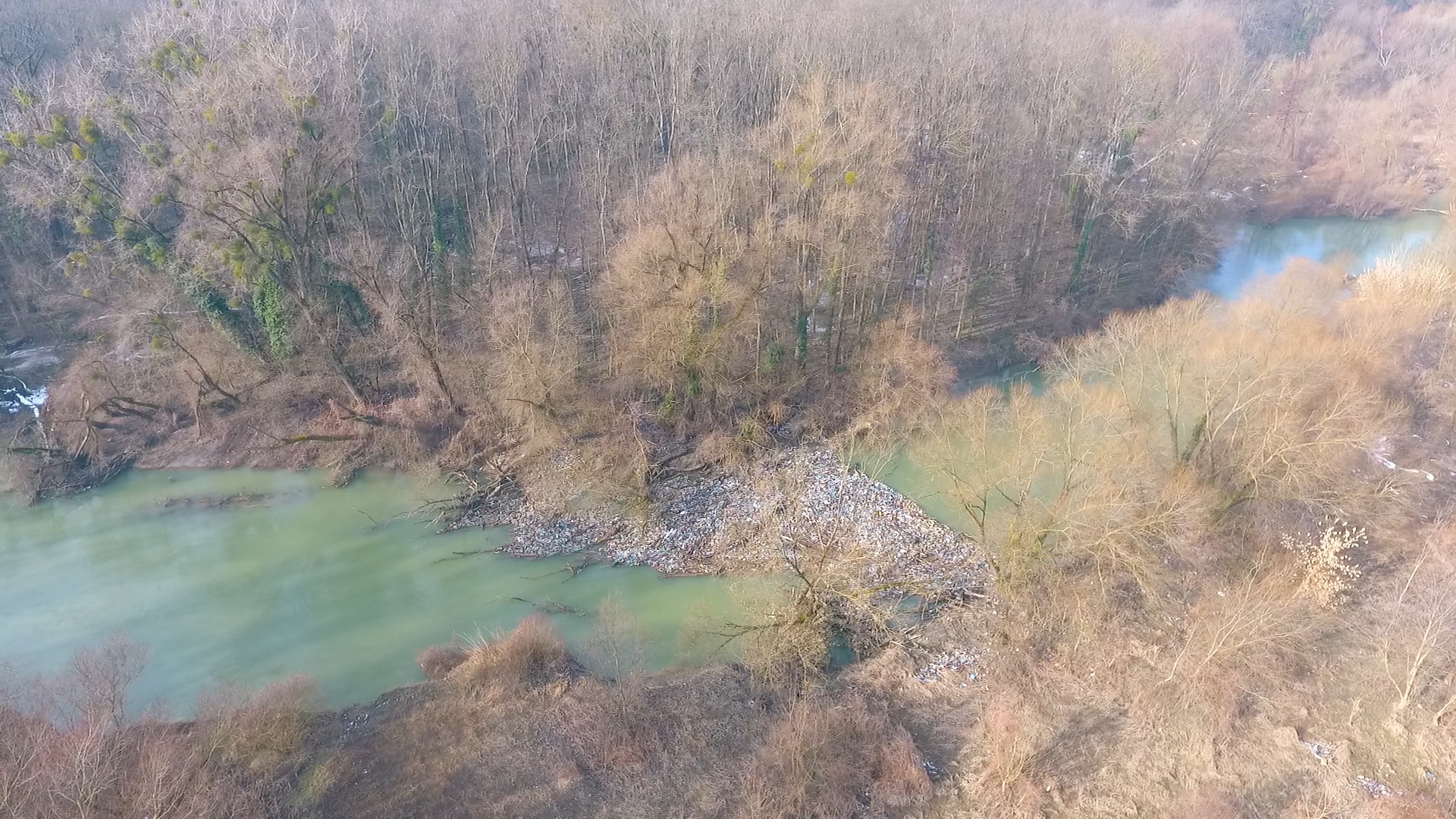 Де на річці Тиса утворилися найбільші сміттєві затори? (ФОТО)