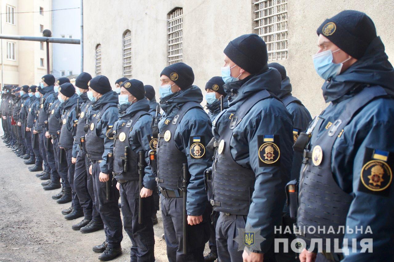 У Мукачеві та районі поліція та Нацгвардія посилюють патрулювання (ФОТО)