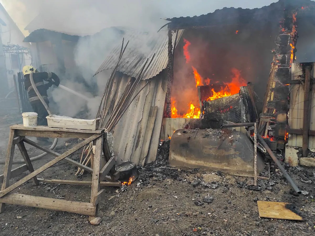 Масштабна пожежа на Хустщині: є постраждалі (ФОТО)