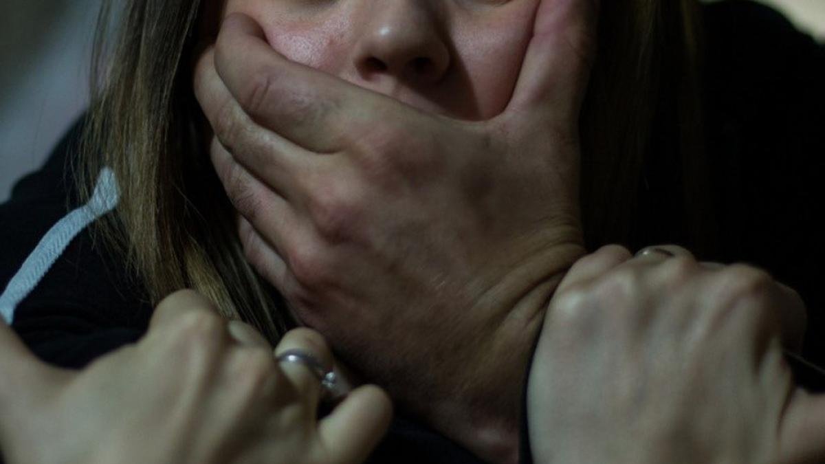 В Одесі затримали педофіла, який ґвалтував неповнолітню дівчинку 2 роки (ВІДЕО)