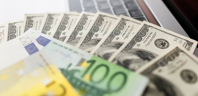 Курс валют на 16 березня: скільки коштують долар і євро