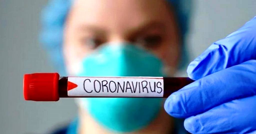 В Україні за добу зафіксовано рекордну кількість зараження та смертей від COVID-19