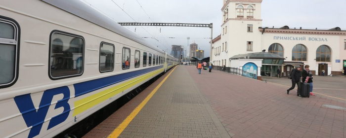 До уваги закарпатців: які поїзди курсуватимуть на великодні свята