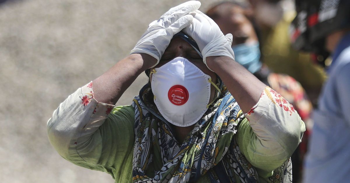 В Індії лютує коронавірус-мутант: чи загрожує цей штам українцям