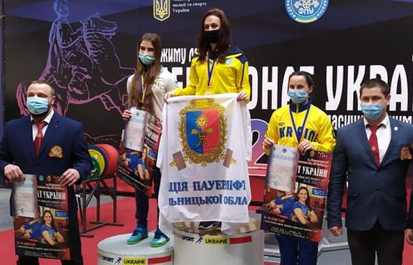 Закарпатські спортсмени вибороли медалі на Чемпіонаті України з пауерліфтингу (ФОТО)