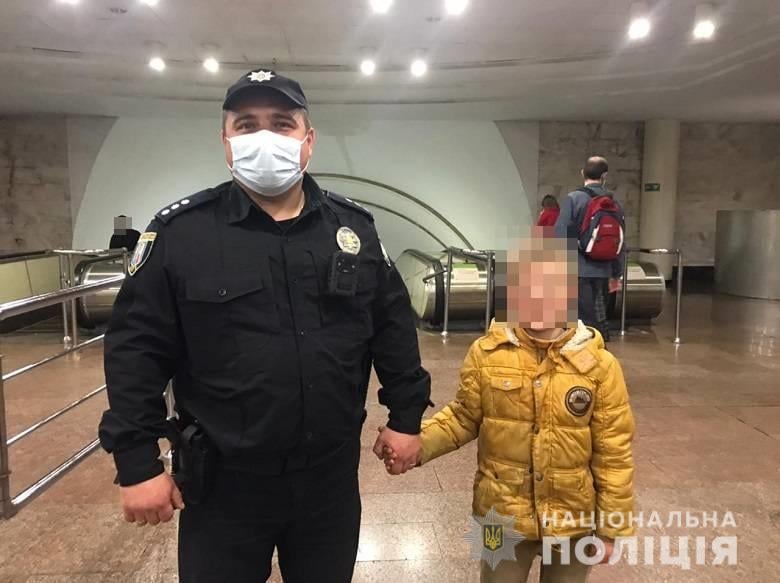 Гендерний скандал: у Києві батько загубив дитину, а поліція склала протокол на матір (ФОТО)
