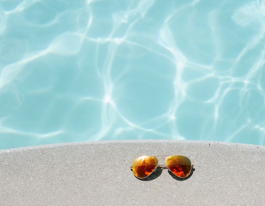 Альгіцид для басейну: чому його потрібно використовувати