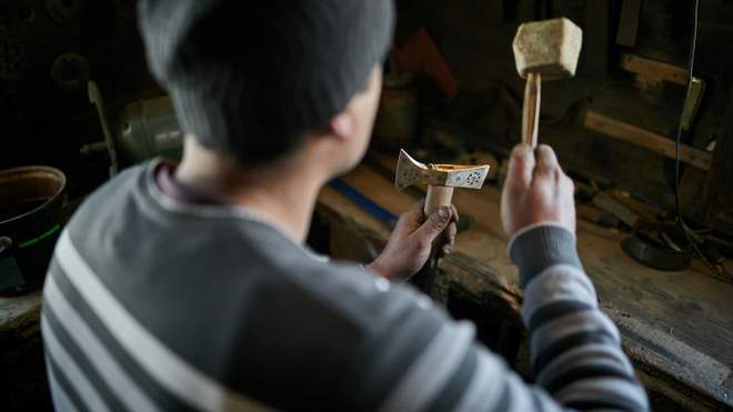 Карпатський майстер плекає давнє родинне ремесло (ФОТО, ВІДЕО)