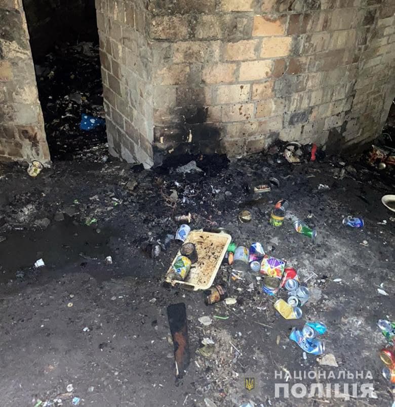 Жорстока помста: у Києві живцем спалили людину (ФОТО, ВІДЕО)