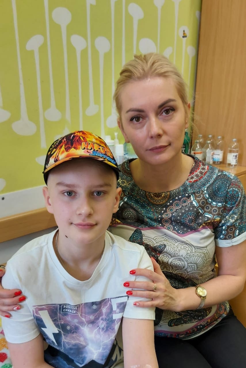 Боротьба за життя: на Закарпатті у родині прикордонниці занедужав онкологією 12-річний син (ФОТО)