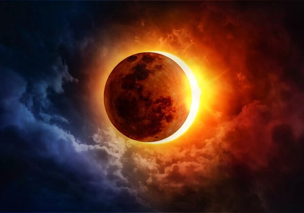 Унікальне явище: сьогодні закарпатці зможуть спостерігати сонячне затемнення