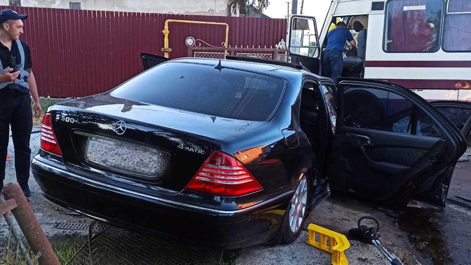 Подробиці смертельної ДТП в Ужгороді: "Mercedes-Benz" зіштовхнувся з рейсовим автобусом (ФОТО)